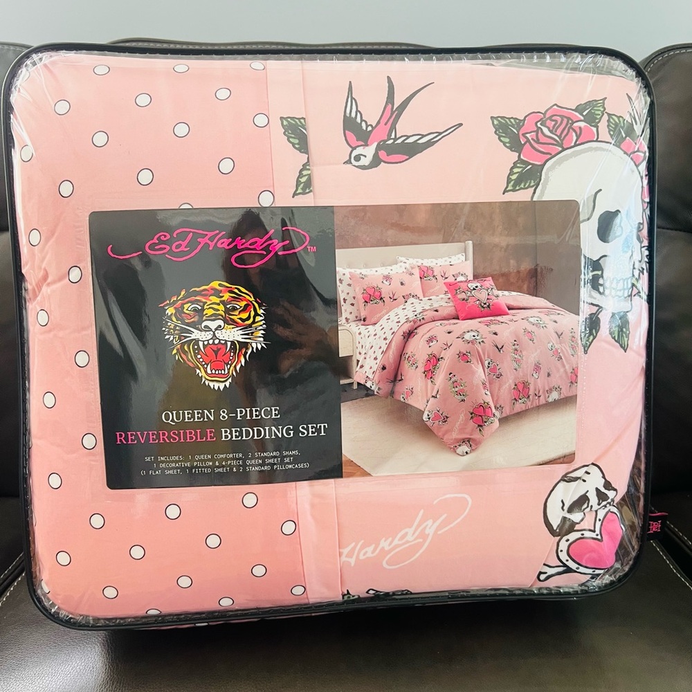 Ed Hardy Queen 8 Piece Complete Bedding Set - Comforter Sheets Pillowcases - NEW